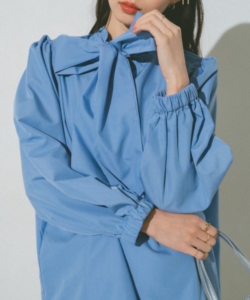 VANNIE U（ヴァニーユー）の「ダブルボウタイブラウス/前後2WAY着用可能/ボウタイアレンジでマルチWAYに（シャツ/ブラウス・レディース・ホワイト/ブルー/チェック・FREE）」の6枚目の写真