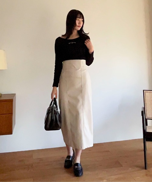 EPIMI E'PIMMY(エピミエピミー)の「アソートボートネックプルオーバー(Tシャツ/カットソー・レディース・ブラック/オフホワイト/ホワイト×ブラック・MEDIUM)」の11枚目の写真