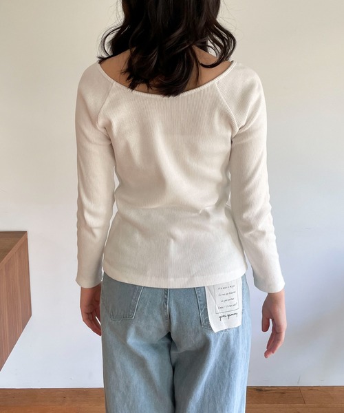 EPIMI E'PIMMY(エピミエピミー)の「アソートボートネックプルオーバー(Tシャツ/カットソー・レディース・ブラック/オフホワイト/ホワイト×ブラック・MEDIUM)」の22枚目の写真