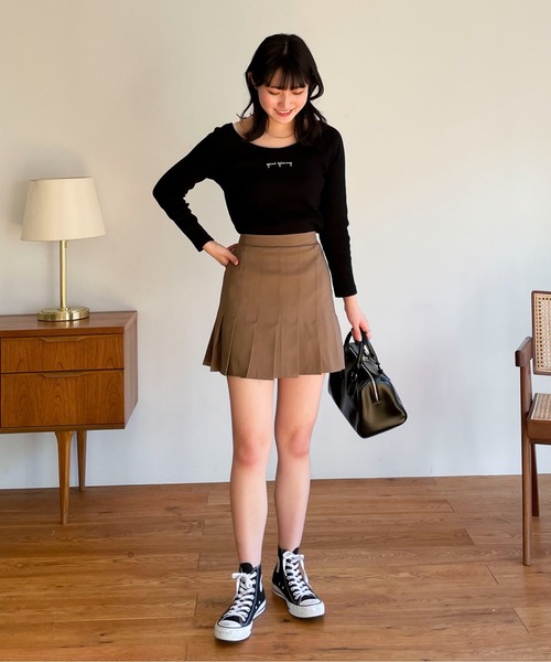 EPIMI E'PIMMY(エピミエピミー)の「アソートボートネックプルオーバー(Tシャツ/カットソー・レディース・ブラック/オフホワイト/ホワイト×ブラック・MEDIUM)」の20枚目の写真