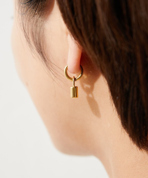 ear PAPILLONNER（イアパピヨネ）の「ステンレスパドロックピアス（ピアス（両耳用）・レディース・シルバー/ゴールド・FREE）」の12枚目の写真
