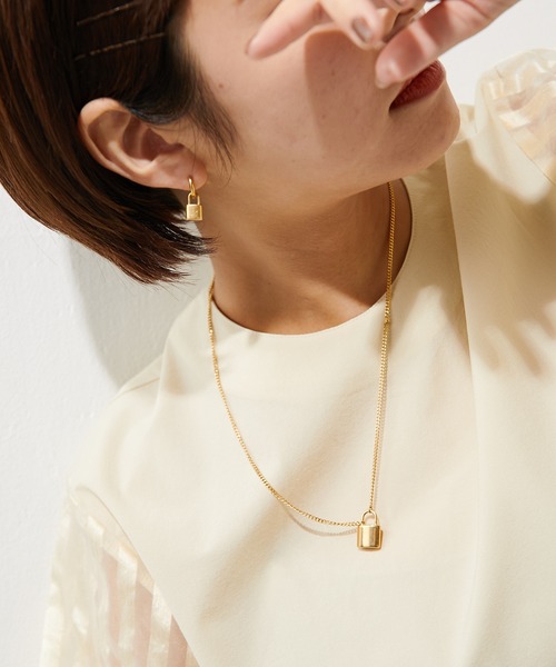 ear PAPILLONNER（イアパピヨネ）の「ステンレスパドロックピアス（ピアス（両耳用）・レディース・シルバー/ゴールド・FREE）」の13枚目の写真