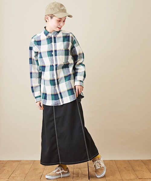 CUBE SUGAR(キューブシュガー)の「空紡糸 レギュラーカラー 長袖 チェックシャツ(シャツ/ブラウス・レディース・ベージュ/グリーン/マルチ/ラベンダー・M)」の9枚目の写真