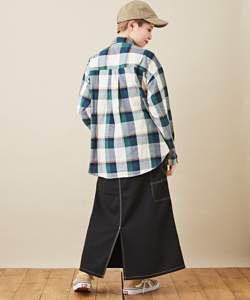 CUBE SUGAR(キューブシュガー)の「空紡糸 レギュラーカラー 長袖 チェックシャツ(シャツ/ブラウス・レディース・ベージュ/グリーン/マルチ/ラベンダー・M)」の11枚目の写真