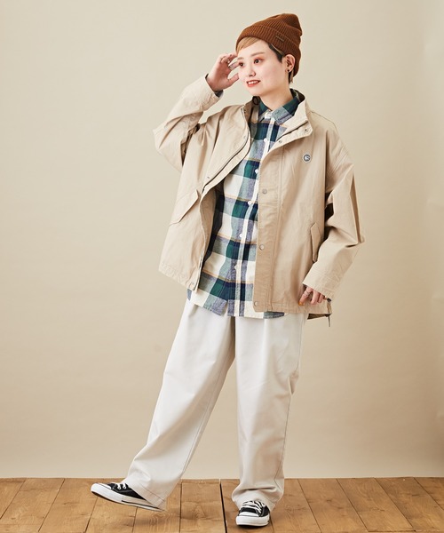 CUBE SUGAR(キューブシュガー)の「空紡糸 レギュラーカラー 長袖 チェックシャツ(シャツ/ブラウス・レディース・ベージュ/グリーン/マルチ/ラベンダー・M)」の6枚目の写真