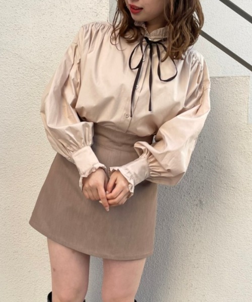 one after another NICE CLAUP(ワンアフターアナザーナイスクラップ)の「ボウタイスタンドカラーチュニック(シャツ/ブラウス・レディース・オフホワイト/ホワイト系その他/ベージュ/ベージュ系その他・FREE)」の4枚目の写真