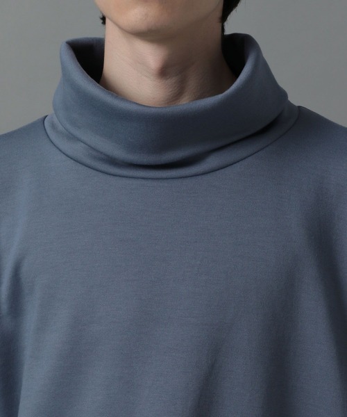 HARE（ハレ）の「ボリュームネックタートルプルオーバー(HARE)（スウェット・メンズ・ブラック/ベージュ/ブルー・SMALL/MEDIUM）」の10枚目の写真