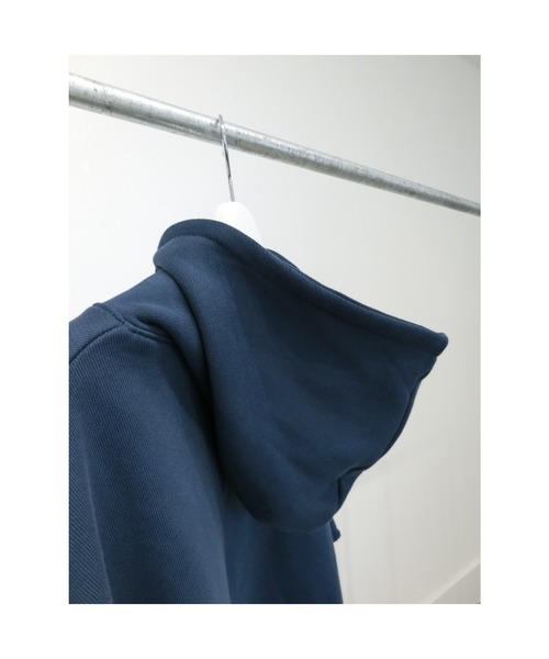 ulu（ウル）の「Original Arm cut sweat hoodie（スウェット・レディース・ブルー/ブラック・FREE）」の5枚目の写真