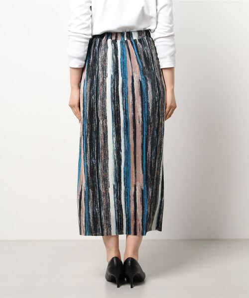 NICOLE white（ニコルホワイト）の「柄プリーツスカート（スカート・レディース・パープル系その他/ホワイト系その他/ブルー系その他・FREE）」の4枚目の写真