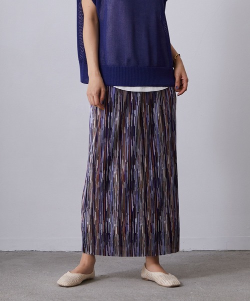 NICOLE white（ニコルホワイト）の「柄プリーツスカート（スカート・レディース・パープル系その他/ホワイト系その他/ブルー系その他・FREE）」の3枚目の写真