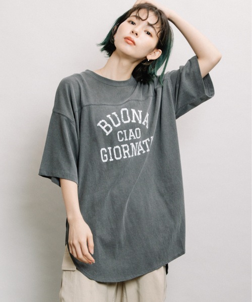 refinedworks（リファインドワークス）の「カレッジロゴTN（Tシャツ/カットソー・レディース・チャコールグレー/ベージュ/ブルー・FREE）」の7枚目の写真