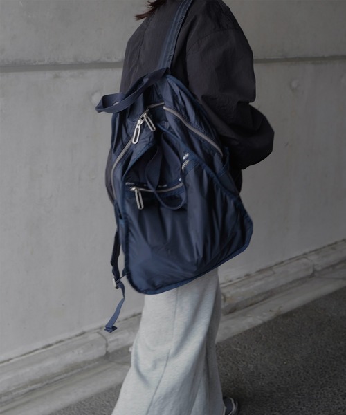 LeSportsac（レスポートサック）の「CR URBAN BACKPACK ダークブルーC