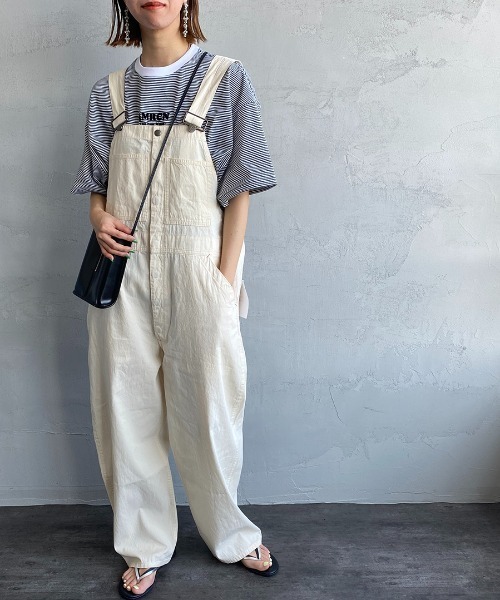 AMERICANA（アメリカーナ）の「[Americana×JEANS FACTORY/アメリカーナ×ジーンズファクトリー] 別注 ショート丈ワイドシルエット フロッキープリントTシャツ（Tシャツ/カットソー・レディース・ホワイト/ブラック/レッド・ONE SIZE）」の6枚目の写真