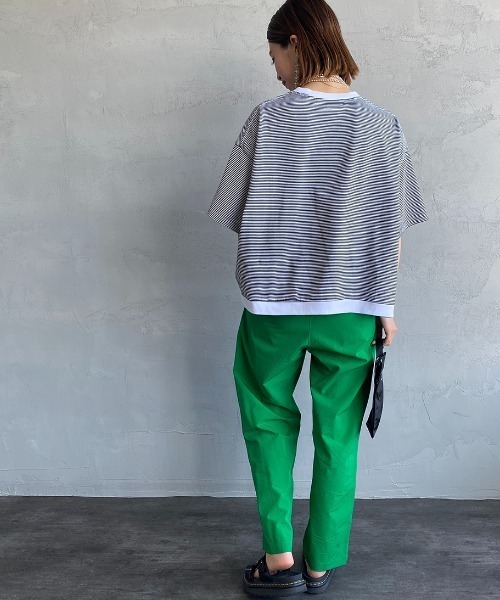 AMERICANA（アメリカーナ）の「[Americana×JEANS FACTORY/アメリカーナ×ジーンズファクトリー] 別注 ショート丈ワイドシルエット フロッキープリントTシャツ（Tシャツ/カットソー・レディース・ホワイト/ブラック/レッド・ONE SIZE）」の21枚目の写真