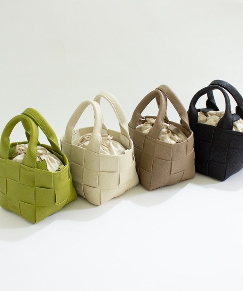 ALL ORDINARIES(オールオーディナリーズ)の「【favori(ファヴォリ)】メッシュ編み2WAYミニショルダー(ショルダーバッグ・レディース・ブラック/ライトグリーン/モカ/アイボリー・FREE)」の8枚目の写真