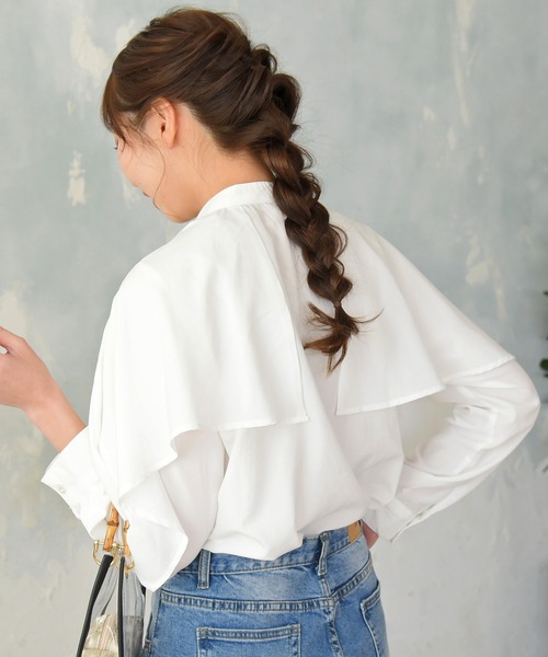 sango(sango)の「スパンブロードケープ付きスタンドブラウス(シャツ/ブラウス・レディース・オフホワイト/ラベンダー/スミクロ・FREE)」の10枚目の写真