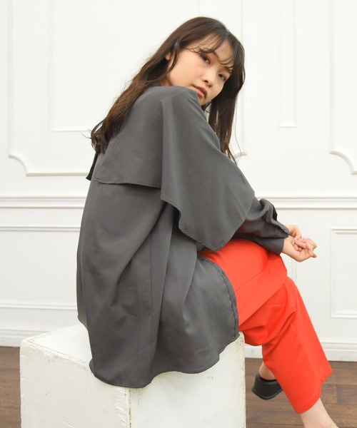 sango(sango)の「スパンブロードケープ付きスタンドブラウス(シャツ/ブラウス・レディース・オフホワイト/ラベンダー/スミクロ・FREE)」の17枚目の写真