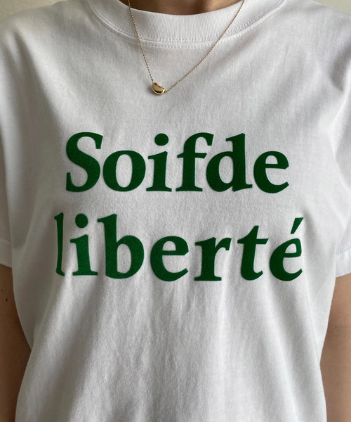 CAPRICIEUX LE'MAGE（カプリシューレマージュ）の「＜新色追加 / ネイビー・ピンク＞liberte' Tシャツ（Tシャツ/カットソー・レディース・チャコールグレー/グリーン/オレンジ/ネイビー/ピンク・FREE）」の10枚目の写真