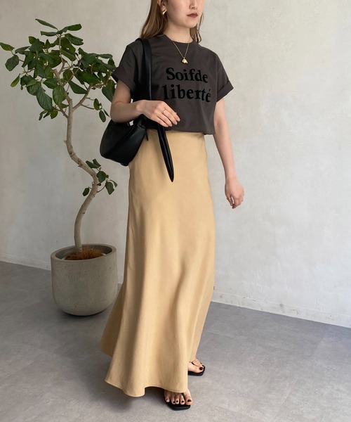 CAPRICIEUX LE'MAGE（カプリシューレマージュ）の「＜新色追加 / ネイビー・ピンク＞liberte' Tシャツ（Tシャツ/カットソー・レディース・チャコールグレー/グリーン/オレンジ/ネイビー/ピンク・FREE）」の15枚目の写真