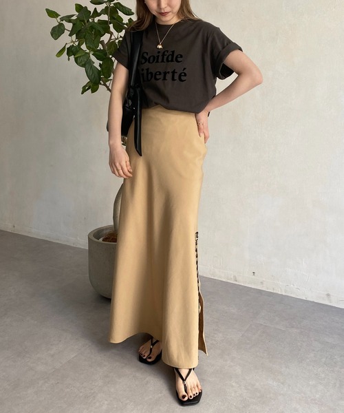 CAPRICIEUX LE'MAGE（カプリシューレマージュ）の「＜新色追加 / ネイビー・ピンク＞liberte' Tシャツ（Tシャツ/カットソー・レディース・チャコールグレー/グリーン/オレンジ/ネイビー/ピンク・FREE）」の17枚目の写真