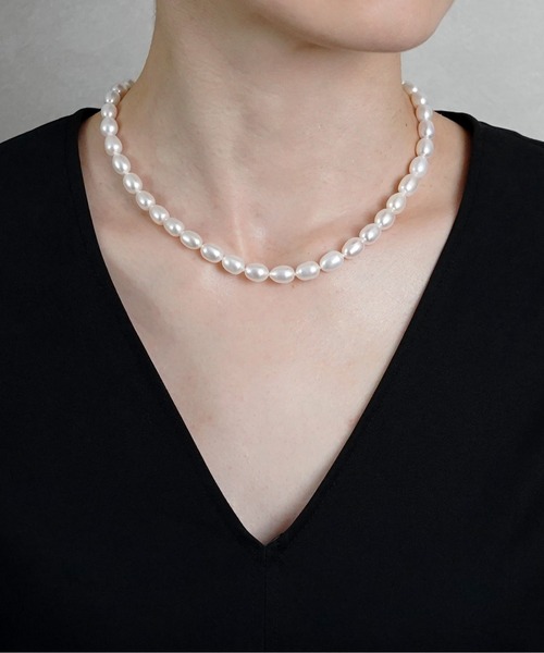 ISOLATION（アイソレーション）の「【ISOLATION / アイソレーション】 White Pearl Necklace / 淡水パール マンテルネックレス（ネックレス・レディース・ホワイト・42cm）」の5枚目の写真