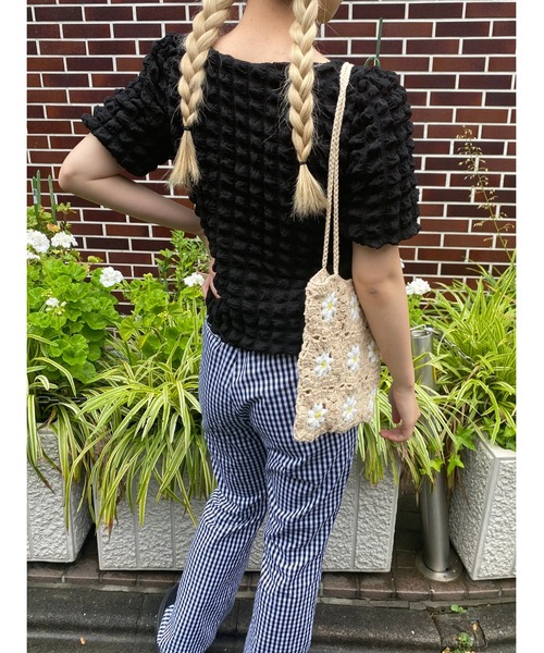 WC(ダブル シー)の「フラワーニットミニトート(トートバッグ・レディース・アイボリー・FREE)」の8枚目の写真