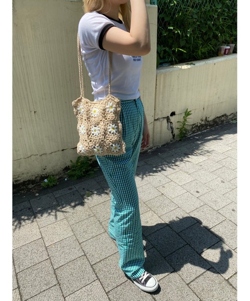 WC(ダブル シー)の「フラワーニットミニトート(トートバッグ・レディース・アイボリー・FREE)」の12枚目の写真