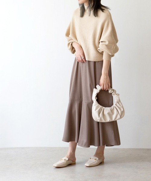 menue（メヌエ）の「ビット付きスクエアトゥローファーミュール（ローファー・レディース・ブラック系その他/アイボリー/キャメル/ブラック/グレイッシュベージュ/ダークブラウン・M/XS/3L/L/S/LL）」の20枚目の写真