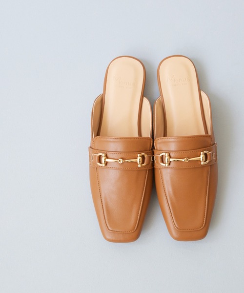 menue（メヌエ）の「ビット付きスクエアトゥローファーミュール（ローファー・レディース・ブラック系その他/アイボリー/キャメル/ブラック/グレイッシュベージュ/ダークブラウン・M/XS/3L/L/S/LL）」の12枚目の写真