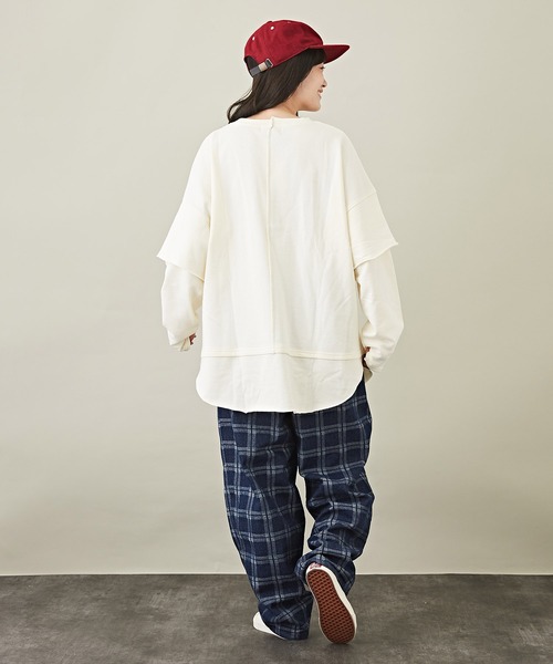 CUBE SUGAR（キューブシュガー）の「WEB限定無地スウェットレイヤード風長袖チュニック（チュニック・レディース・サックスブルー/ナチュラル/チャコールグレー/ピンク・M）」の7枚目の写真