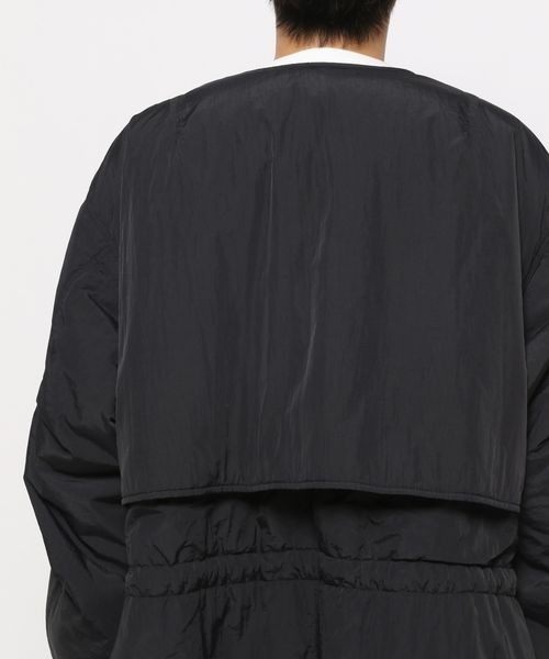 LOWRYS FARM（ローリーズファーム）の「エアサーマルノーカラーコート　344478（ノーカラーコート・メンズ・ブラック/カーキ・MEDIUM/LARGE）」の19枚目の写真