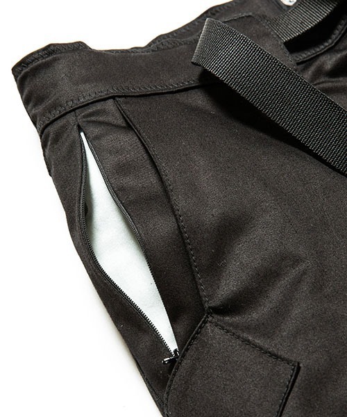 MOUT RECON TAILOR（マウトリーコンテーラー）の「MOUT RECON TAILOR