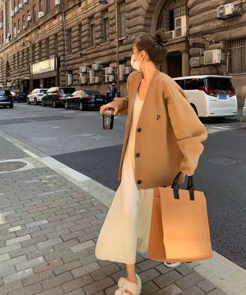 meJane（ミージェーン）の「P刺繍ロゴ コクーンシルエットニットカーディガン（カーディガン/ボレロ・レディース・ブラック/グレー/キャメル・FREE）」の15枚目の写真