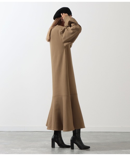 Settimissimo（セッティミッシモ）の「裏毛2WAYペプラムロングワンピース（ワンピース・レディース・ライトグレー/ブラック/モカ・FREE）」の13枚目の写真