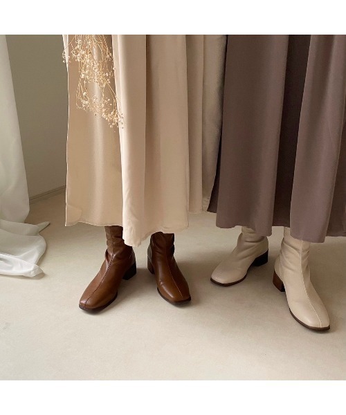 chocomee（チョコミー）の「wood short boots/ウッドショートブーツ（ブーツ・レディース・ブラウン/アイボリー・23.5/24/22.5/24.5）」の9枚目の写真