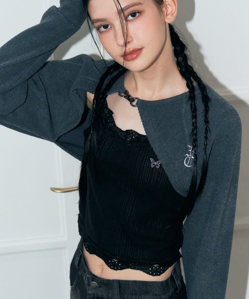 FANCY CLUB(ファンシークラブ)の「NASTY FANCY CLUB/バックルボレロカーディガン 2174376(カーディガン/ボレロ・レディース・チャコール/アイボリー・FREE)」の4枚目の写真