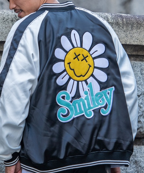 SMILEY FACE(スマイリーフェイス)の「『SMILEY FACE/スマイリーフェイス』フラワースマイルスカジャン(スカジャン・メンズ・レッド/ブラック/ブルー・L/M)」の2枚目の写真