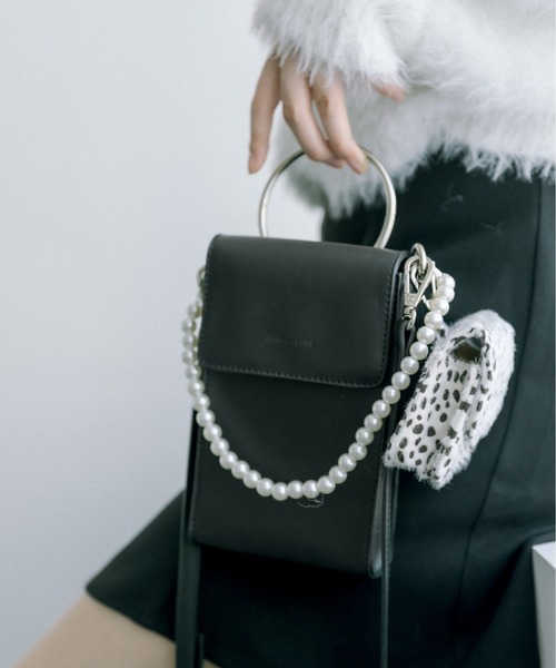 OLIVE des OLIVE（オリーブデオリーブ）の「モバイルショルダー（ショルダーバッグ・レディース・ピンク/ブラック/グレイッシュベージュ・FREE）」の6枚目の写真