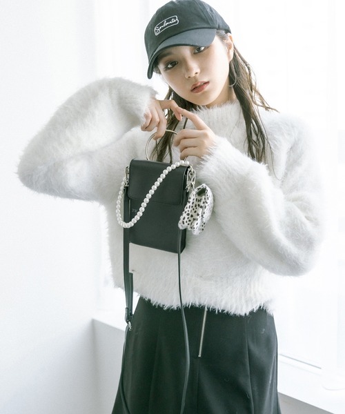 OLIVE des OLIVE（オリーブデオリーブ）の「モバイルショルダー（ショルダーバッグ・レディース・ピンク/ブラック/グレイッシュベージュ・FREE）」の16枚目の写真