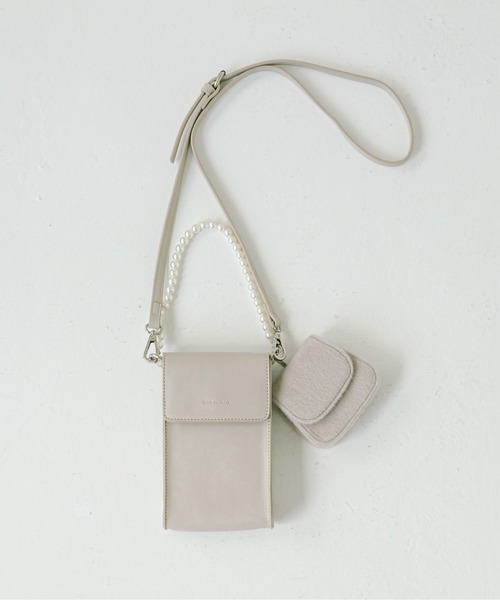 OLIVE des OLIVE（オリーブデオリーブ）の「モバイルショルダー（ショルダーバッグ・レディース・ピンク/ブラック/グレイッシュベージュ・FREE）」の11枚目の写真