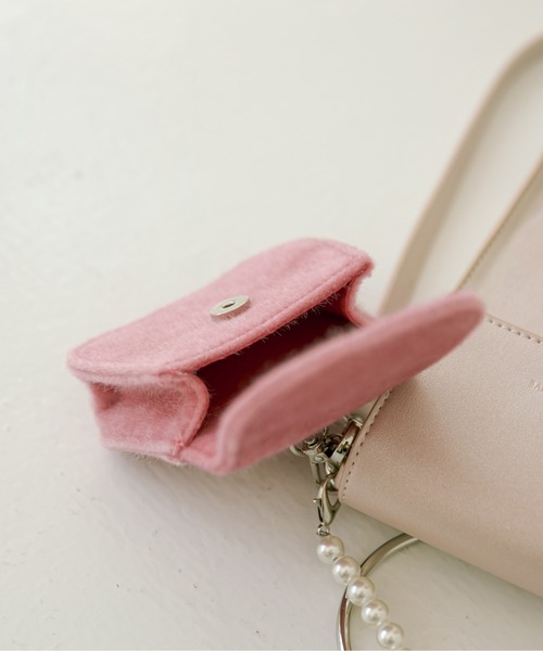 OLIVE des OLIVE（オリーブデオリーブ）の「モバイルショルダー（ショルダーバッグ・レディース・ピンク/ブラック/グレイッシュベージュ・FREE）」の9枚目の写真