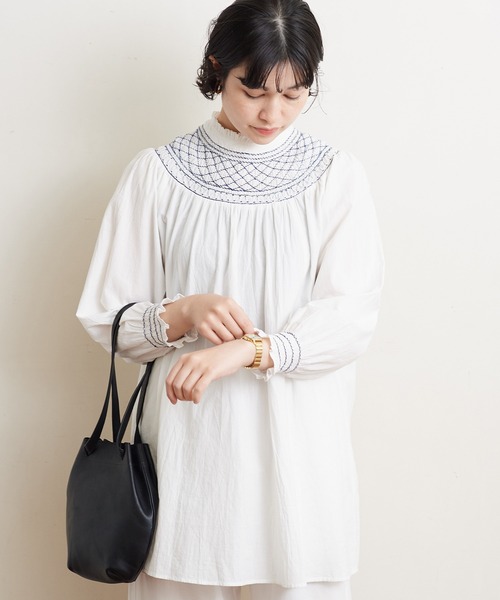 bulle de savon  ファーポンポンベレー bulle de savon ファーポンポンベレー