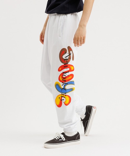 Saturdays NYC（サタデーズ ニューヨークシティ ）の「Abrams Snyc Airbrush Sweatpant（その他パンツ・メンズ・ホワイト/オレンジ・L/S/M/X-SMALL）」の3枚目の写真