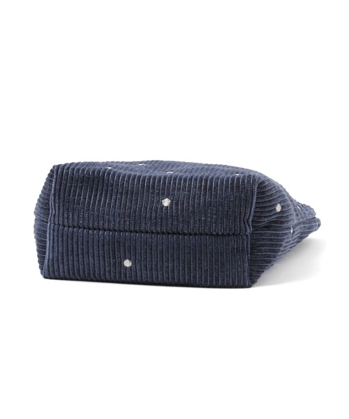 studio CLIP（スタディオクリップ）の「コーデュロイロゴトートバッグM（トートバッグ・レディース・アイボリー/グレー/ネイビー・FREE）」の10枚目の写真