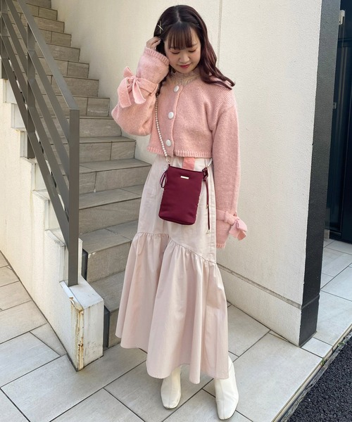 one after another NICE CLAUP(ワンアフターアナザーナイスクラップ)の「【スタッフ考案企画】パールストラップサテンポシェット(ショルダーバッグ・レディース・ピンク/アイボリー/ワインレッド/モカ・FREE)」の17枚目の写真