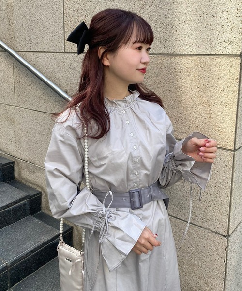 one after another NICE CLAUP(ワンアフターアナザーナイスクラップ)の「【スタッフ考案企画】パールストラップサテンポシェット(ショルダーバッグ・レディース・ピンク/アイボリー/ワインレッド/モカ・FREE)」の12枚目の写真