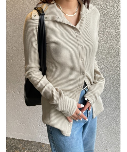 BLACK BY MOUSSY(ブラックバイマウジー)の「manyway turtle neck tops(メニーウェイタートルネックトップス)(ニット/セーター・レディース・レッド/ブラック/ベージュ・FREE)」の1枚目の写真