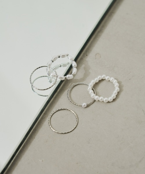 Aunt Marie's（アントマリーズ）の「パールミックス5点セットリング（リング・レディース・シルバー/ゴールド・FREE）」の4枚目の写真