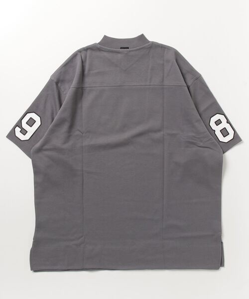 G-STAR(ジースター)の「5XL RAW. TIGHT MOCK V-NECK TOP/オーバーサイズ/ビッグシルエット(Tシャツ/カットソー・レディース・グレー/レッド・X-SMALL/MEDIUM/SMALL)」の14枚目の写真