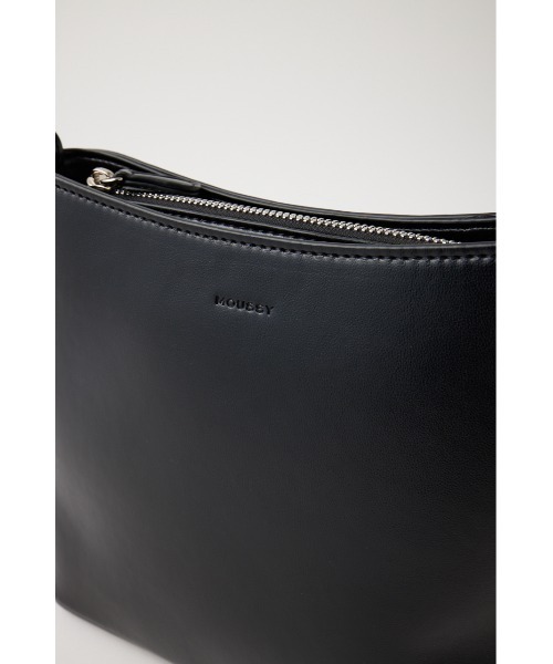 MOUSSY（マウジー）の「TWIN CHAIN F/LEATHER バッグ（ショルダーバッグ・レディース・ブラック/オフホワイト・FREE）」の12枚目の写真